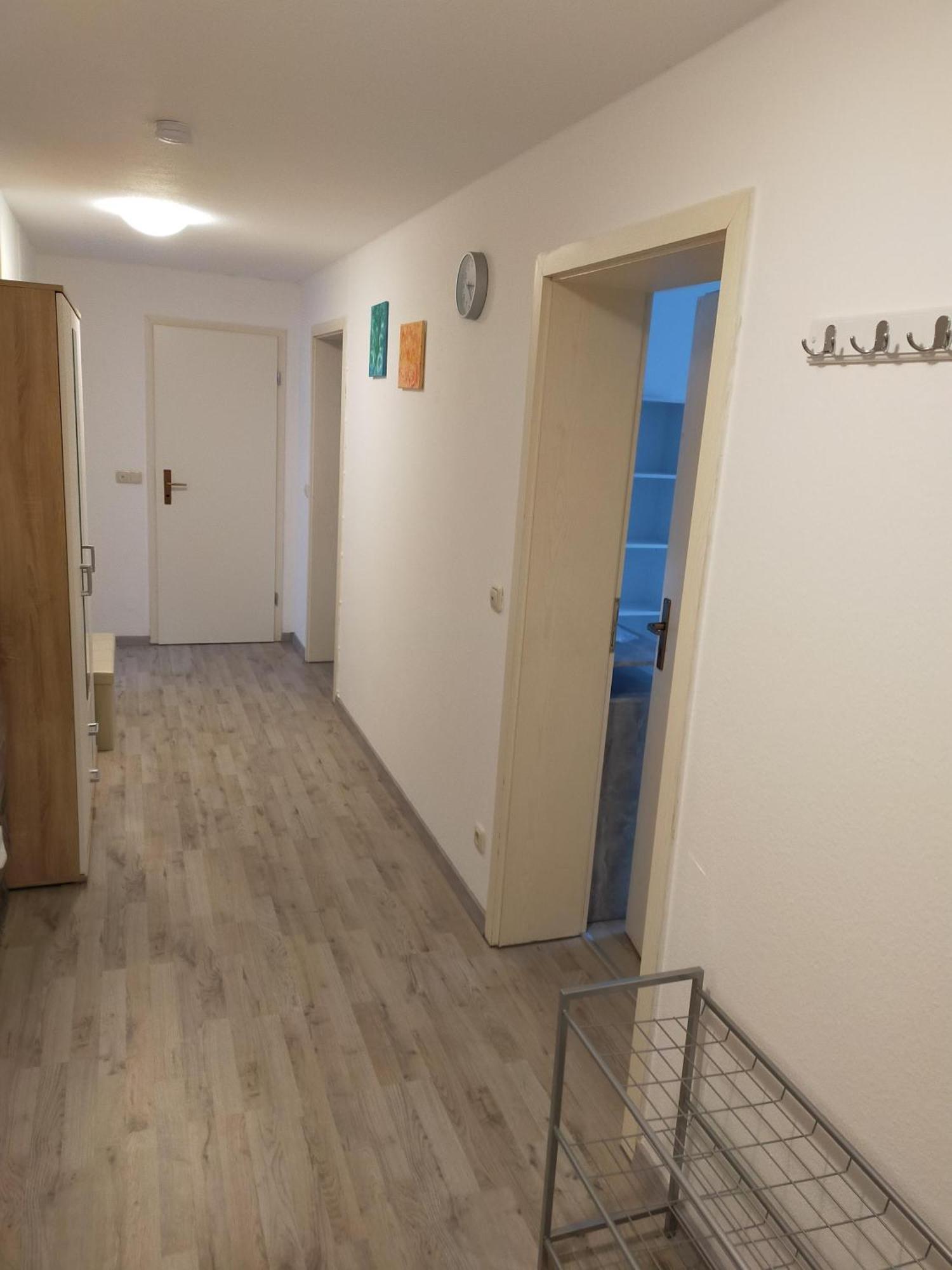 Flex Aparts - Grosse, Moeblierte Wohnung In Zwickau Mit 2 Zimmern 외부 사진